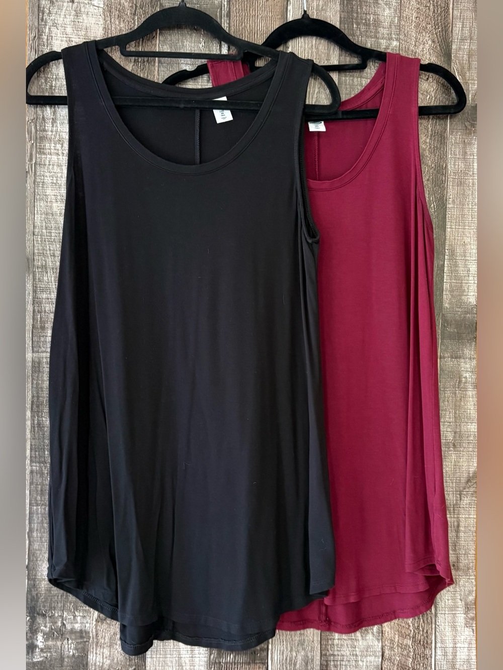 Old Navy Luxe Tank Scoop Neck Swing Tops in Burgundy and Black - XS Tall